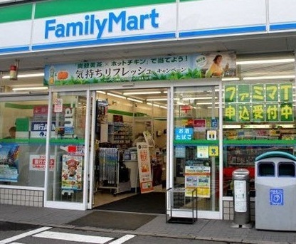 Cửa tự động siêu thị family mart