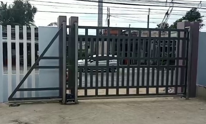 Cửa cổng lùa không ray CHÂU ÂU / THỦ THỪA LONG AN