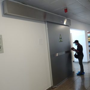 cửa chì tự động bệnh viện chống bức xạ