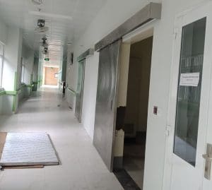 cửa tự động bệnh viện nhi đồng